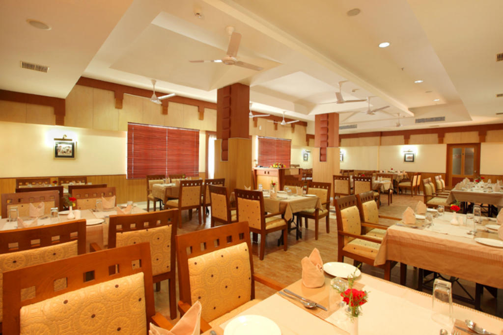 Hotel Airlink Castle Nedumbassery Esterno foto
