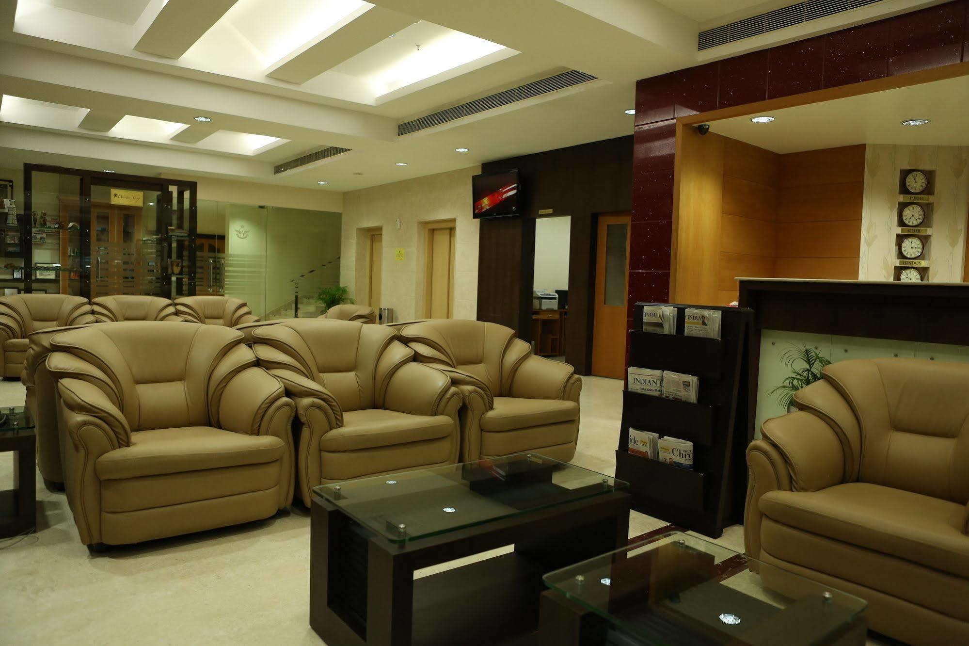 Hotel Airlink Castle Nedumbassery Esterno foto