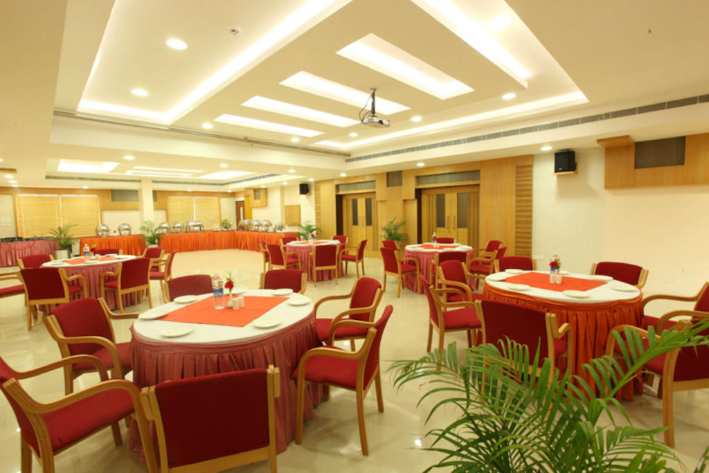 Hotel Airlink Castle Nedumbassery Esterno foto