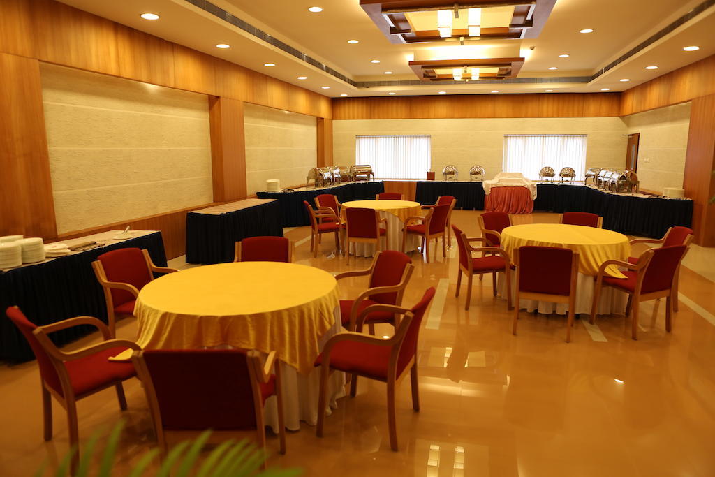 Hotel Airlink Castle Nedumbassery Esterno foto
